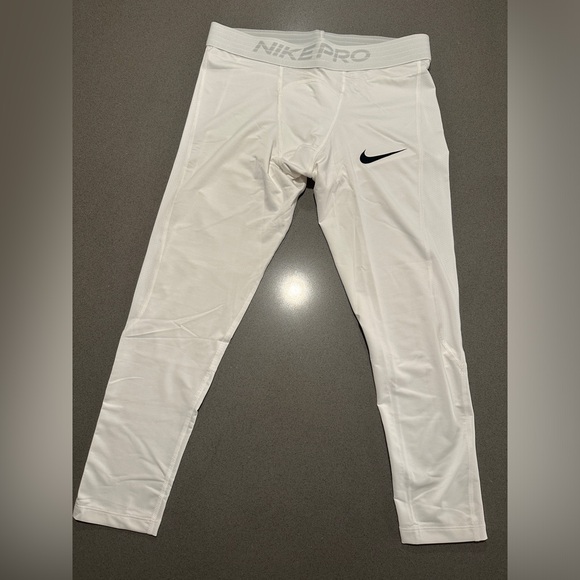 *NWOT* Men’s Nike Pro Crop Dri-Fit Fitness Tights - Picture 4 of 5